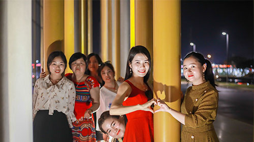 苗苗02.jpg 苗苗02.jpg